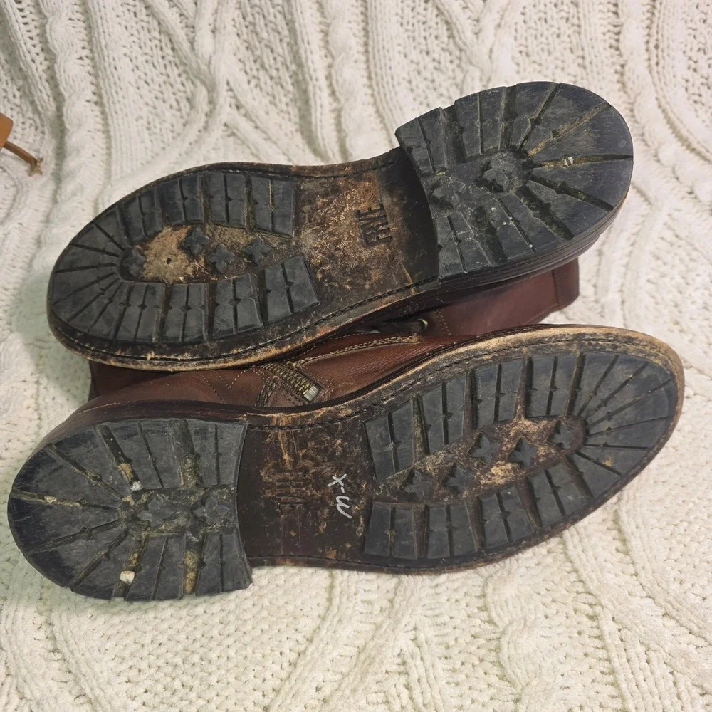 Frye bowery lace